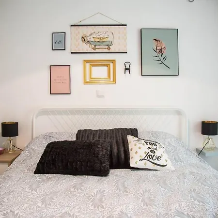 Convenient Bright Flat - 50m From Metro Apartment Athens