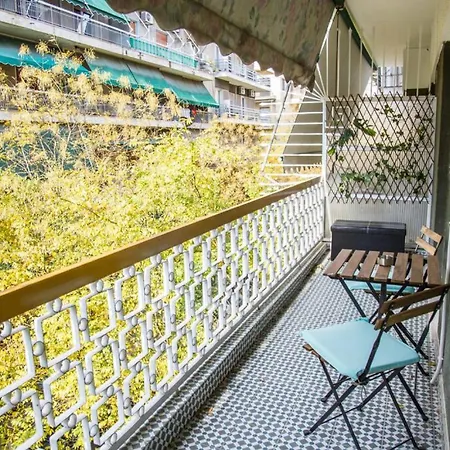Apartment Convenient Bright Flat - 50m From Metro Athens